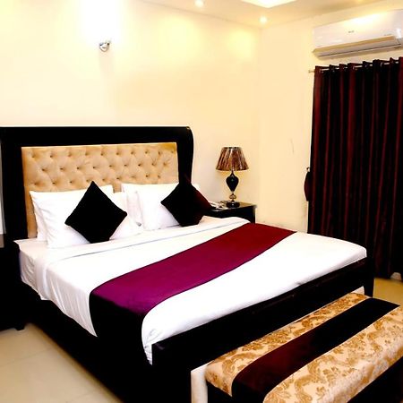 Hotel Noor Plaza Лахор Екстериор снимка