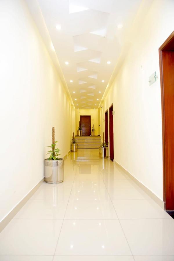 Hotel Noor Plaza Лахор Екстериор снимка