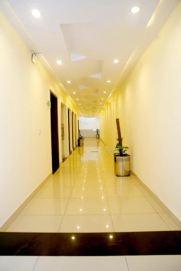 Hotel Noor Plaza Лахор Екстериор снимка