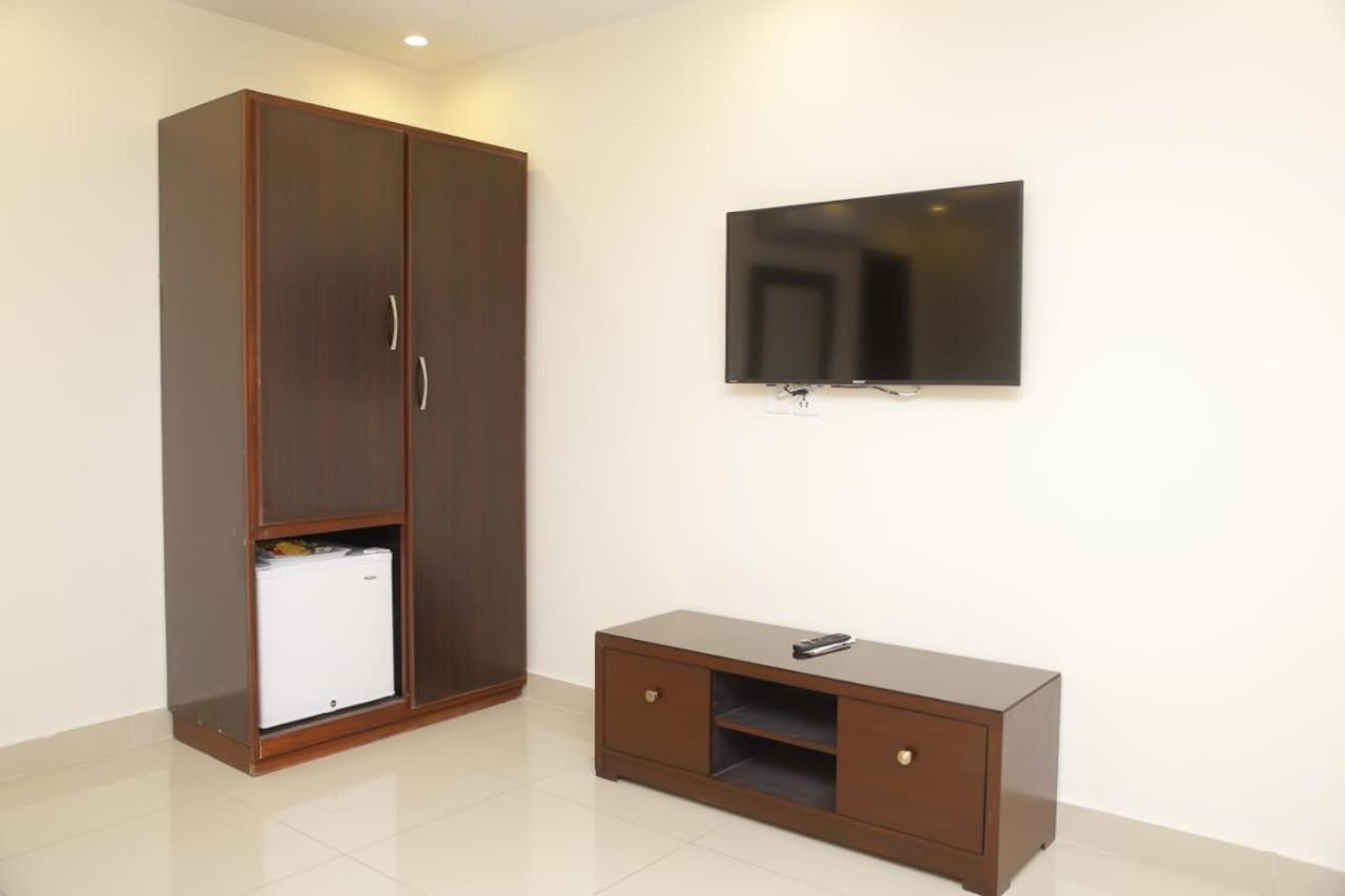 Hotel Noor Plaza Лахор Екстериор снимка