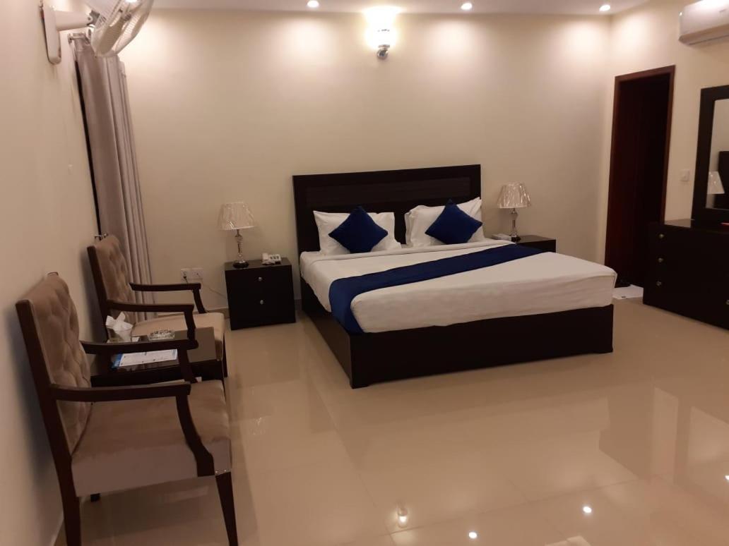 Hotel Noor Plaza Лахор Екстериор снимка