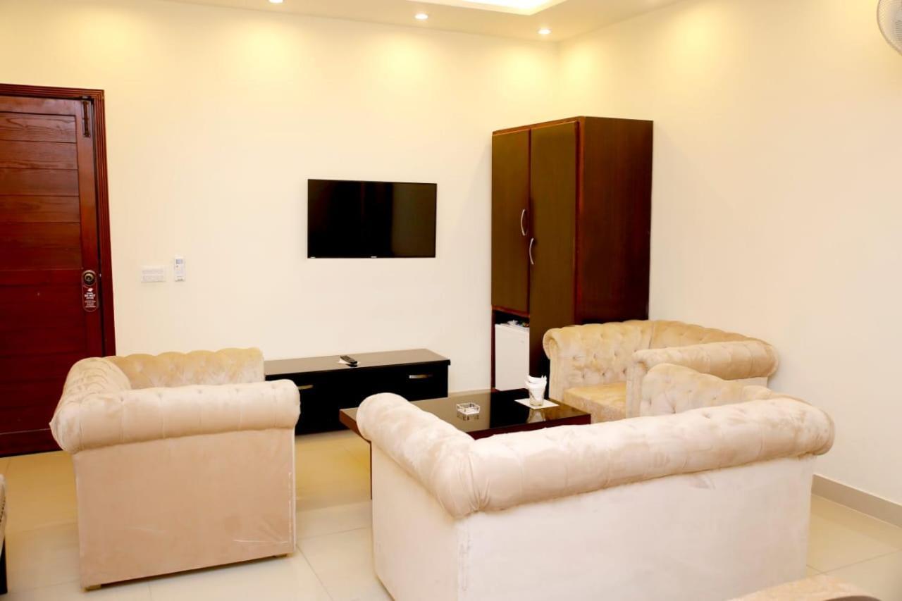 Hotel Noor Plaza Лахор Екстериор снимка