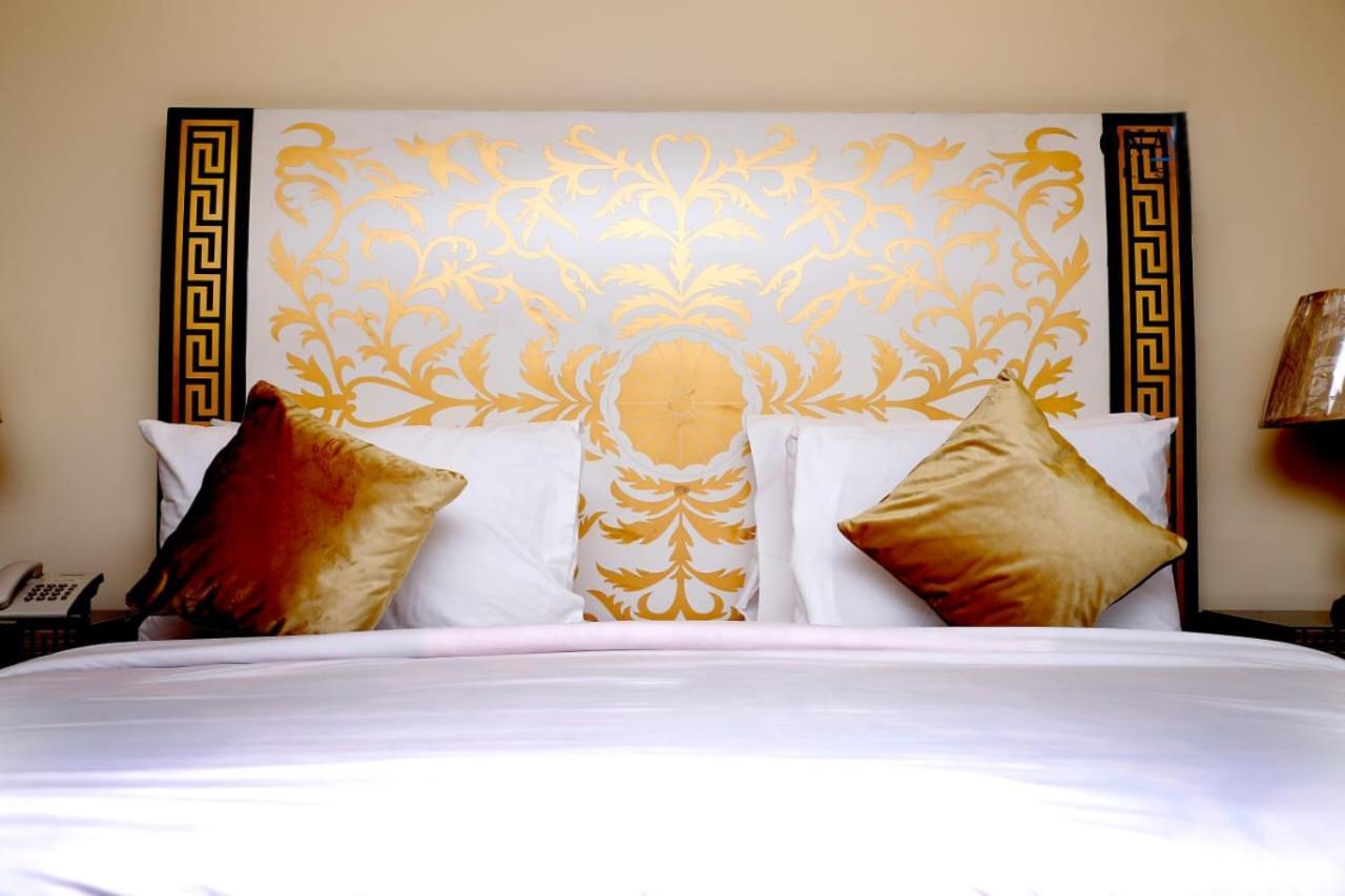 Hotel Noor Plaza Лахор Екстериор снимка